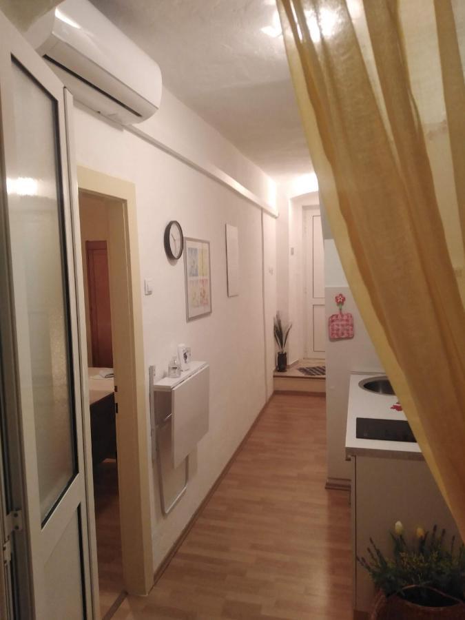 Apartment Nada Povlja  Extérieur photo