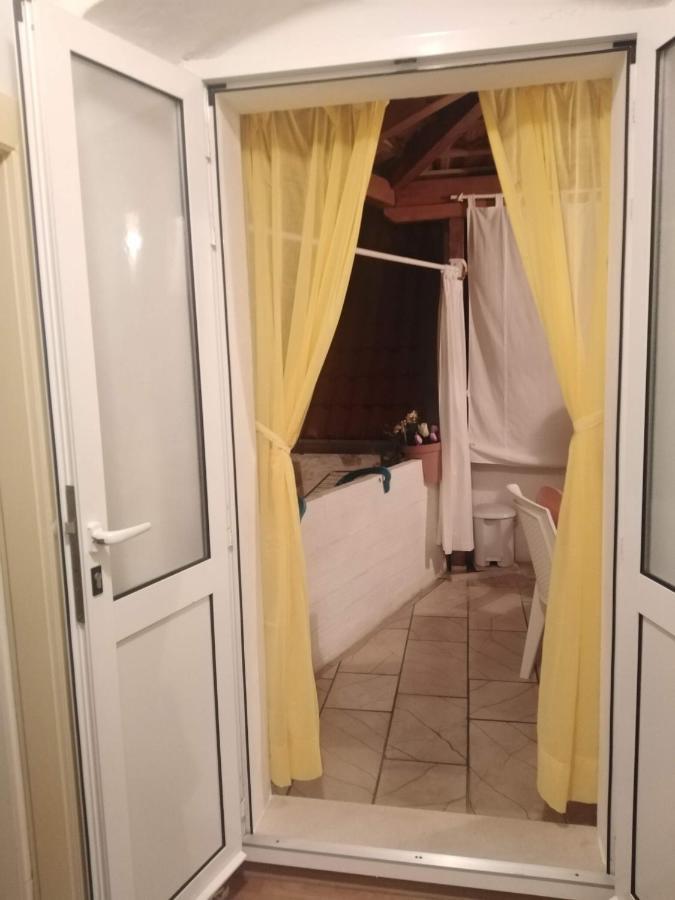 Apartment Nada Povlja  Extérieur photo