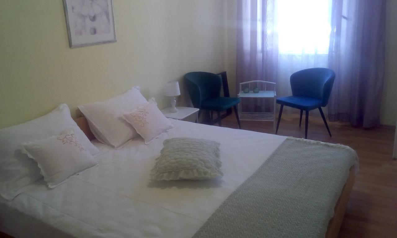 Apartment Nada Povlja  Extérieur photo